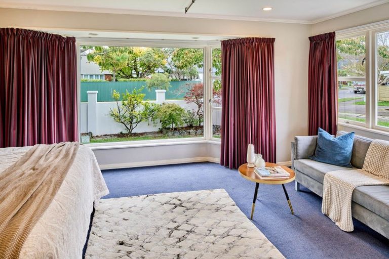 Photo of property in 32 Wai-iti Crescent, Woburn, Lower Hutt, 5010