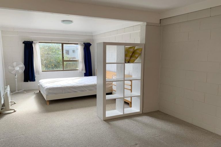 Photo of property in 1/18 Glenwood Avenue, Birkenhead, Auckland, 0626