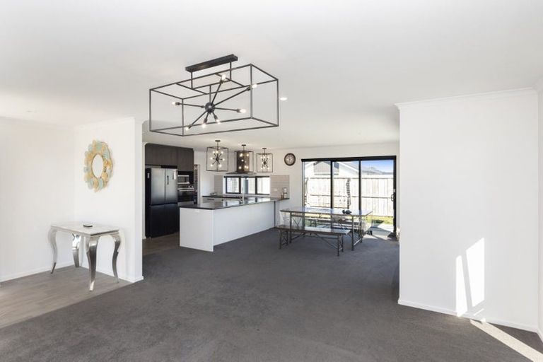 Photo of property in 13 Joslen Way, Kaiapoi, 7630