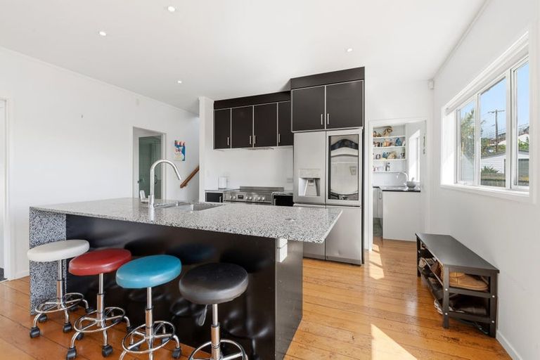 Photo of property in 20 Bracken Avenue, Takapuna, Auckland, 0622