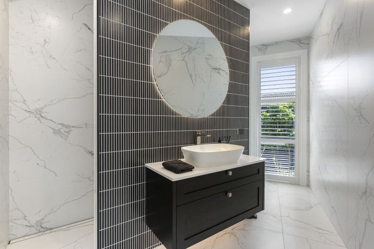 Photo of property in 76 Bramley Drive, Farm Cove, Auckland, 2012