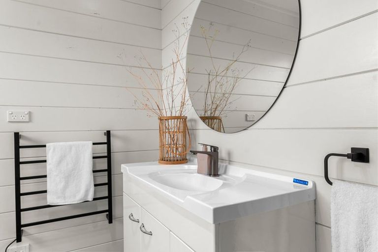 Photo of property in 7 Riverview Place, Waipu, 0582