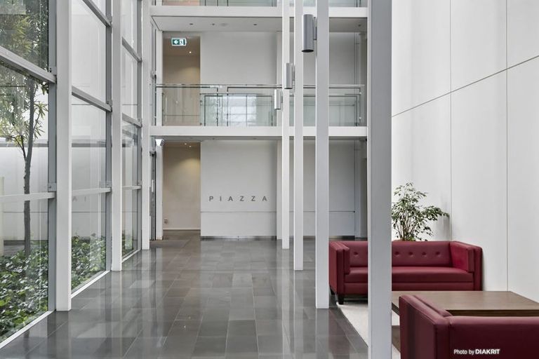 Photo of property in Sanctum Apartment, 10 Ebor Street, Te Aro, Wellington, 6011