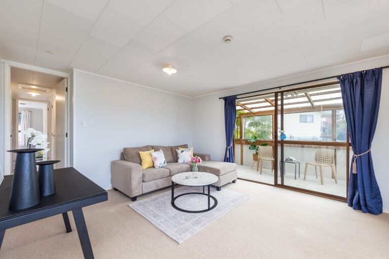 Photo of property in 46 Keegan Drive, Massey, Auckland, 0614