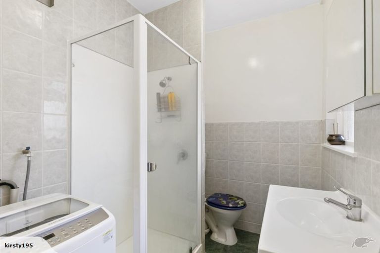 Photo of property in 1u5 Rixon Grove, Mount Victoria, Wellington, 6011