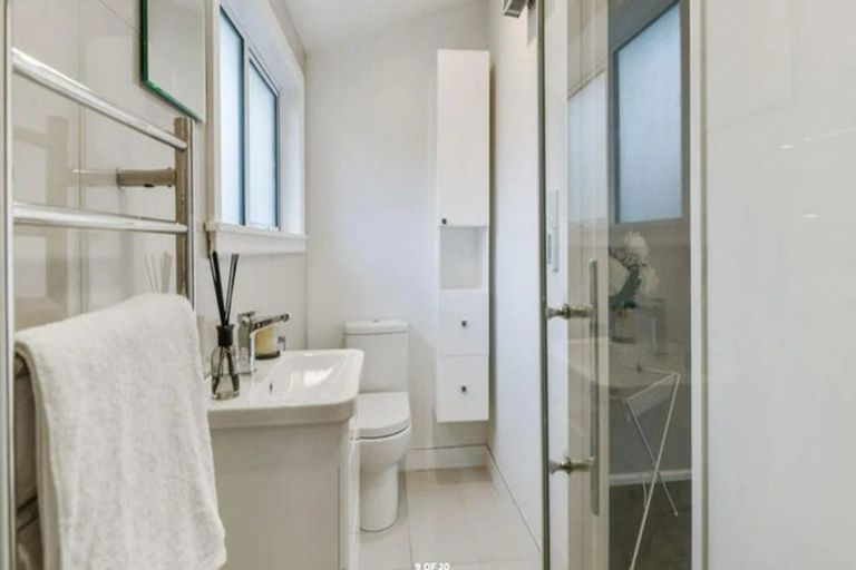 Photo of property in 40 Athol Terrace, Upper Riccarton, Christchurch, 8041