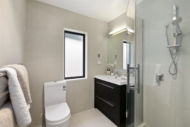 Photo of property in 41 Fairmount Road, Titirangi, Auckland, 0604