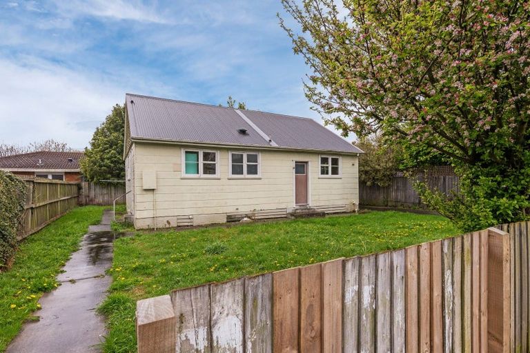 Photo of property in 21 Shirley Road, Mairehau, Christchurch, 8013
