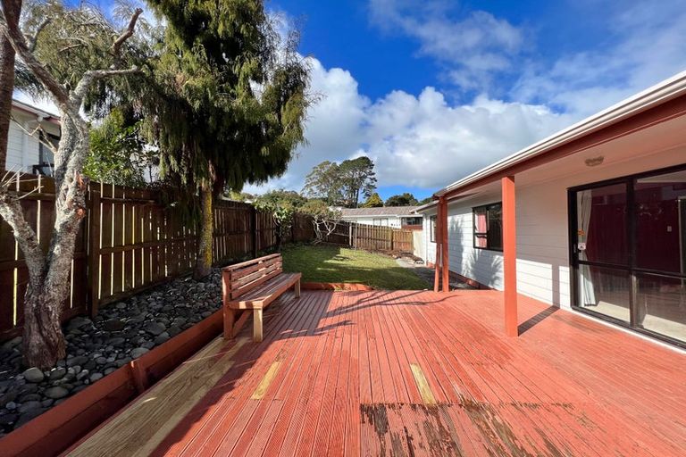 Photo of property in 1/42 Gatman Street, Birkdale, Auckland, 0626