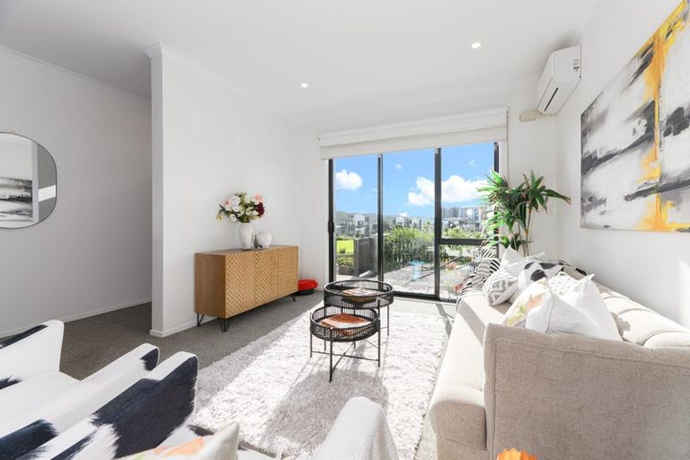 Photo of property in 34 Nugget Avenue, Hobsonville, Auckland, 0616