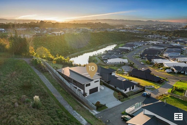 Photo of property in 10 Kissling Terrace, Pyes Pa, Tauranga, 3112
