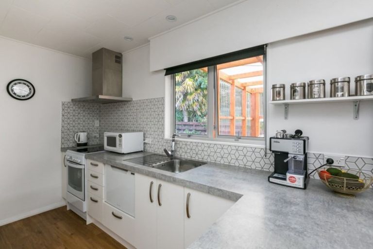 Photo of property in 1/15 King Street, Taradale, Napier, 4112