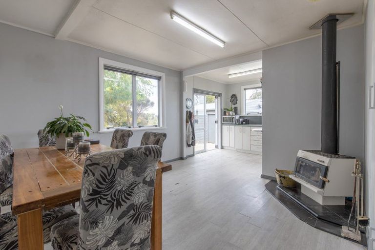 Photo of property in 319 Porangahau Road, Waipukurau, 4282