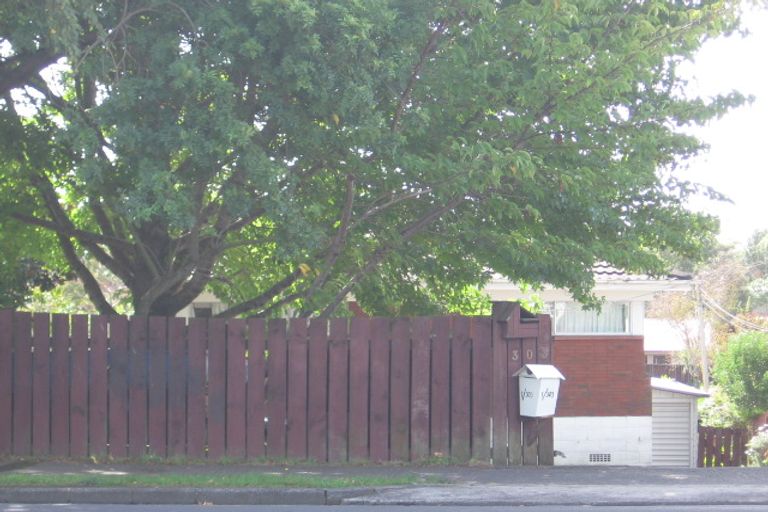 Photo of property in 303a/2 Great North Road, Henderson, Auckland, 0612