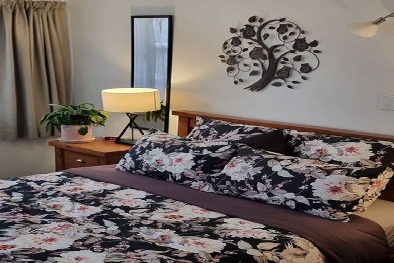 Photo of property in 3 Brown Grove, Fairfield, Lower Hutt, 5011