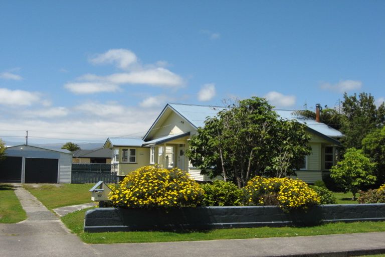 Photo of property in 47 Romilly Street, Westport, 7825