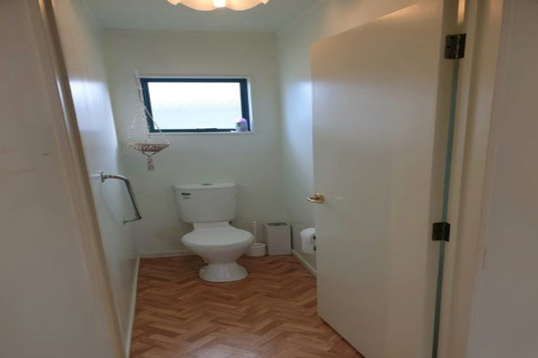 Photo of property in 6 Allman Drive, Coromandel, 3506