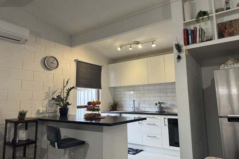 Photo of property in 1/312 Royal Road, Massey, Auckland, 0614