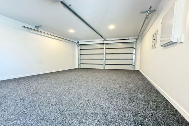Photo of property in 9a Pukeroa Place, Papakura, 2110
