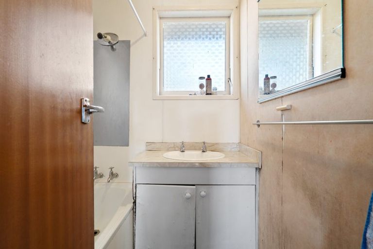 Photo of property in 42 Harania Avenue, Favona, Auckland, 2024