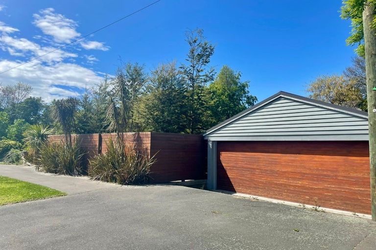 Photo of property in 24 Kinloch Street, St Albans, Christchurch, 8014