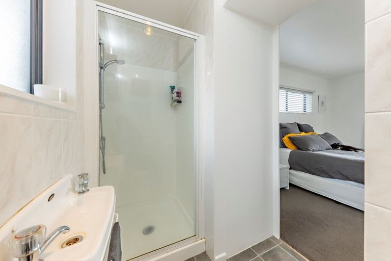 Photo of property in 61c Puriri Road, Pukekohe, 2120