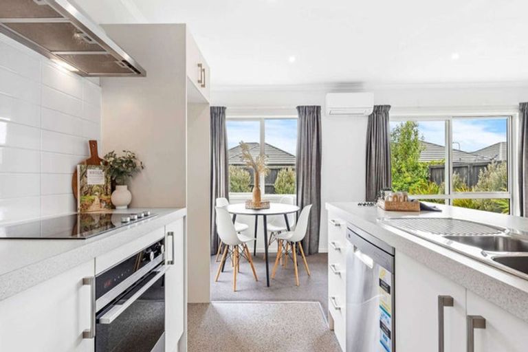 Photo of property in 25 Ragley Way, Rolleston, 7615