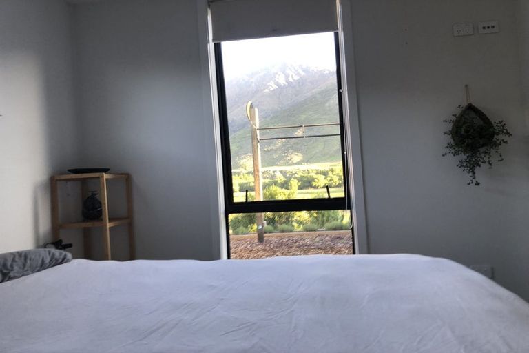 Photo of property in 24 Huxley Place, Lake Hayes, Queenstown, 9304