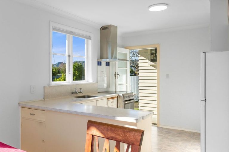 Photo of property in 27 Bledisloe Street, Levin, 5510