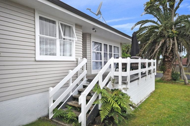 Photo of property in 29 Kayes Road, Pukekohe, 2120