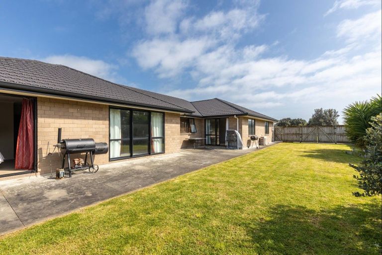 Photo of property in 25c Dolphin Parade, Bell Block, New Plymouth, 4312