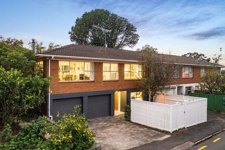 Photo of property in 3/15 Church Street, Devonport, Auckland, 0624