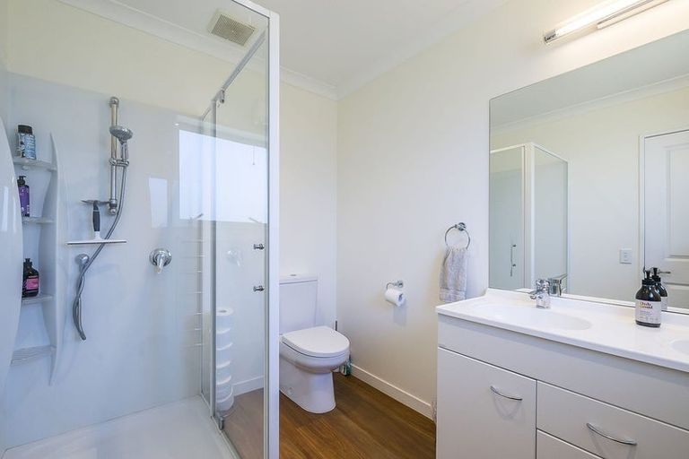 Photo of property in 14 Petrel Close, Paraparaumu Beach, Paraparaumu, 5032