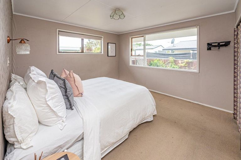 Photo of property in 25 Carson Street, Castlecliff, Whanganui, 4501