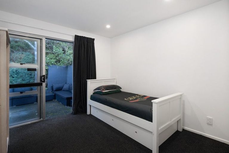 Photo of property in 99 Akaroa Drive, Maupuia, Wellington, 6022