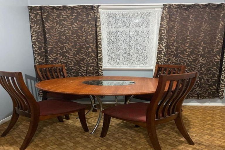 Photo of property in 24 Palmer Crescent, Silverstream, Upper Hutt, 5019