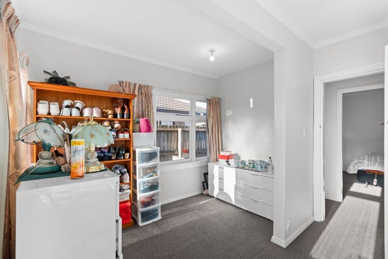 Photo of property in 48 Awatea Road, Hornby, Christchurch, 8042