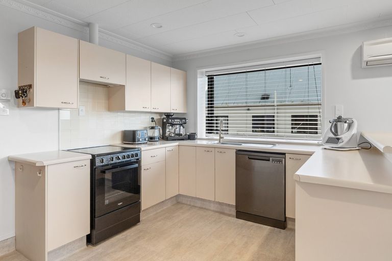 Photo of property in 47 Kinmont Crescent, Kinmont Park, Mosgiel, 9024