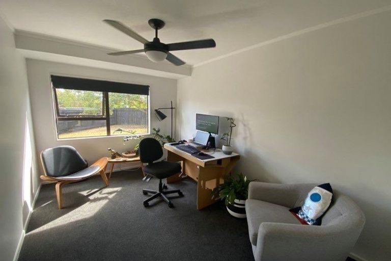 Photo of property in 75 Mazengarb Road, Paraparaumu Beach, Paraparaumu, 5032