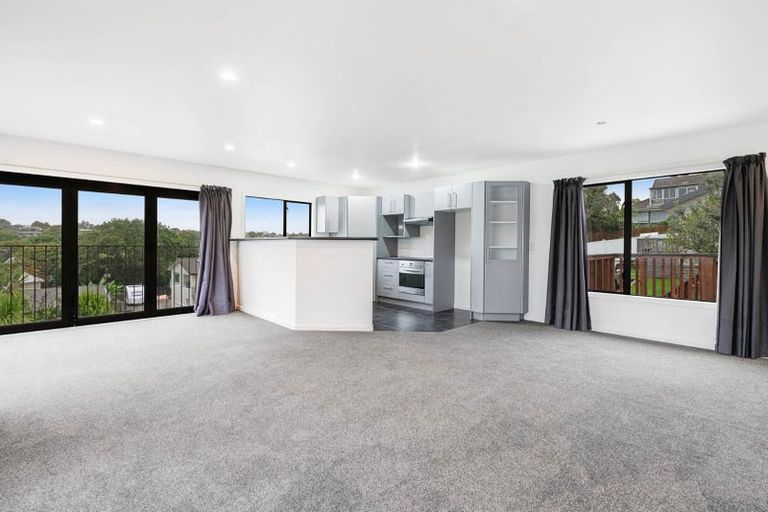 Photo of property in 1/5 Zealandia Road, Manly, Whangaparaoa, 0930