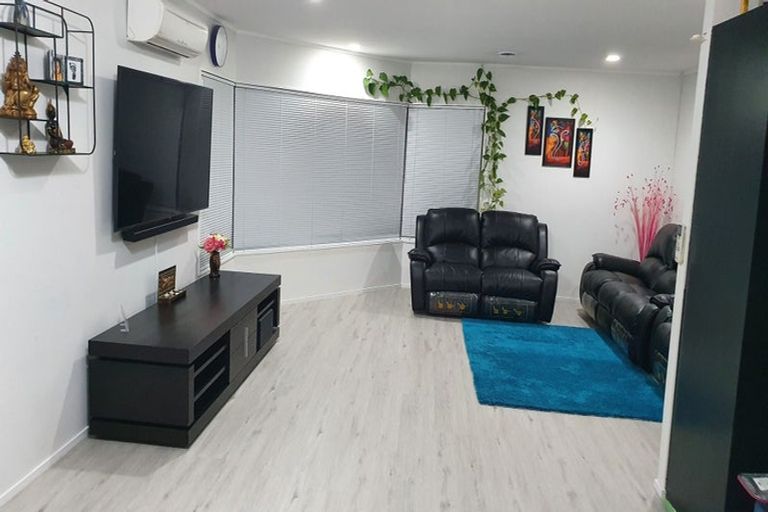 Photo of property in 3 Stratford Road, Manurewa, Auckland, 2105