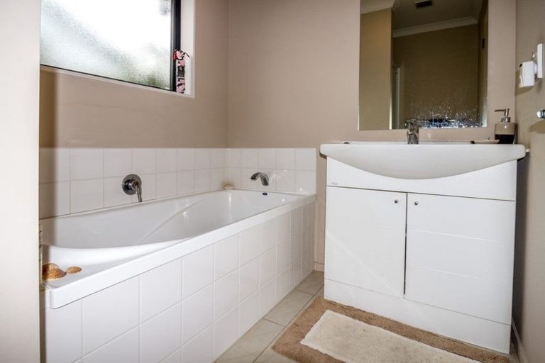 Photo of property in 30 Paisley Street, Awapuni, Palmerston North, 4412