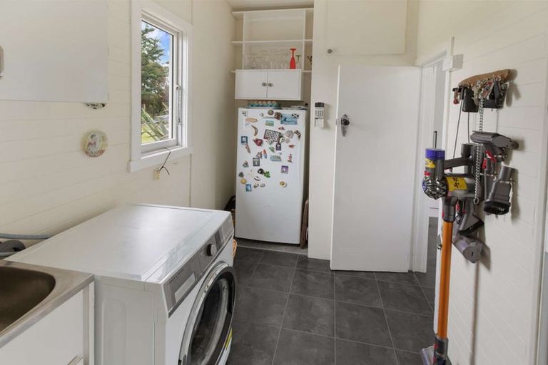 Photo of property in 170 Gladstone Road, Levin, 5571