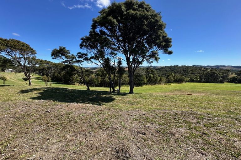 Photo of property in 225 Zanders Road, Helensville, 0882