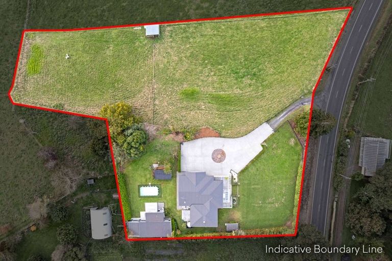 Photo of property in 247 Burtt Road, Paerata, Drury, 2578