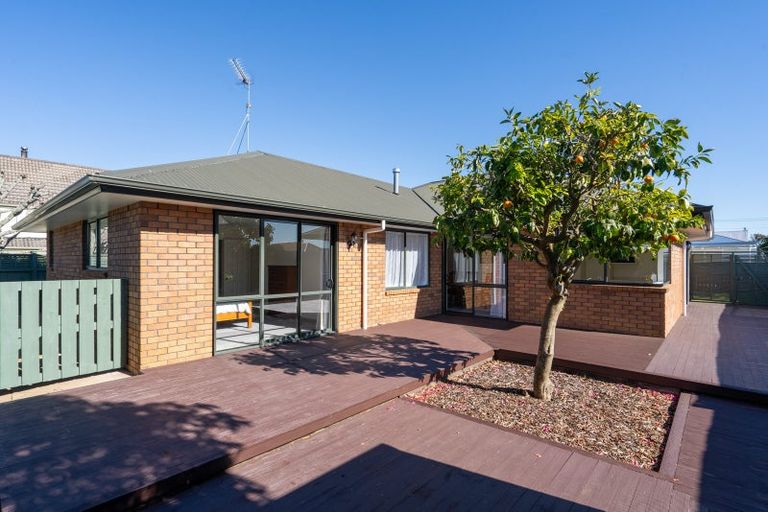 Photo of property in 27 Bowen Street, Cambridge, 3434