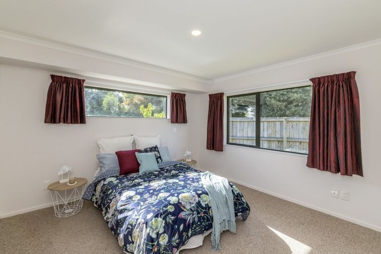 Photo of property in Rangeview Villas, 49/9 Fuller Close, Levin, 5510