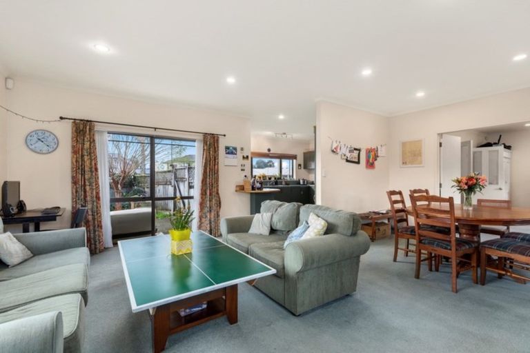 Photo of property in 50 Keswick Crescent, Huntington, Hamilton, 3210