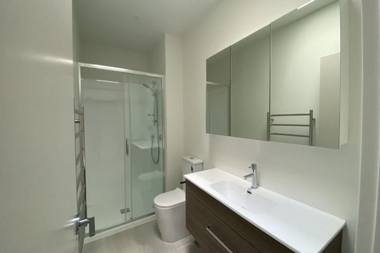 Photo of property in 588b Te Atatu Road, Te Atatu Peninsula, Auckland, 0610