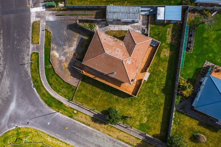 Photo of property in 4 Kauri Drive, Wairakei, Taupo, 3332